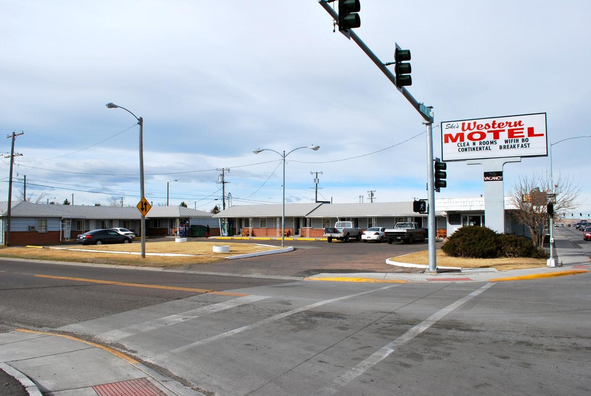 Ski'S Western Motel Great Falls Esterno foto